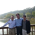 還有個小湖 右手邊是Felton 左手的 就是 韓國同事昌德