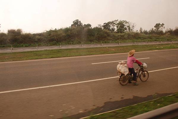 DSC_7551 快速道路.jpg