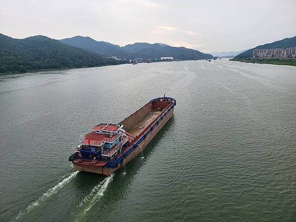 <定期出差肇慶>肇慶西江大橋、西江江景、羚羊峽古棧道