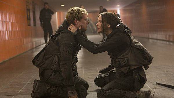 Mockingjay-Part-2-bilde-3-640x360.jpg