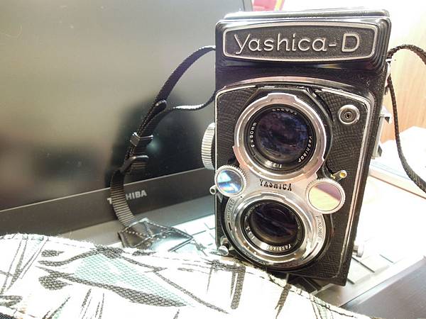 Yashica-D