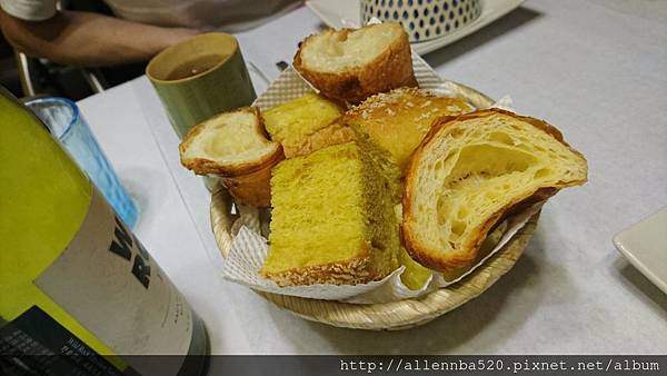 幹嘛餐酒館~西班牙料理x花東食材~餐前經典麵包006