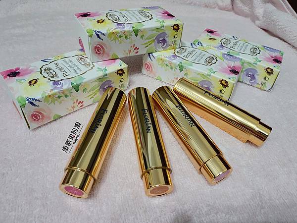 FLORIAN金箔花瓣果凍唇膏四色