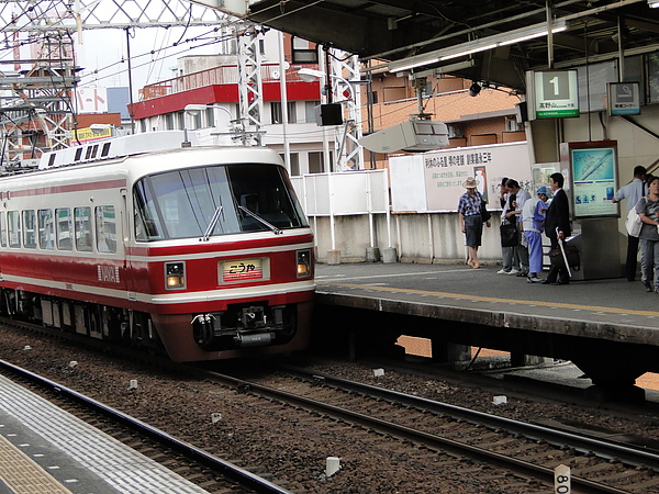 往高野山的列車 濃濃的古味呀