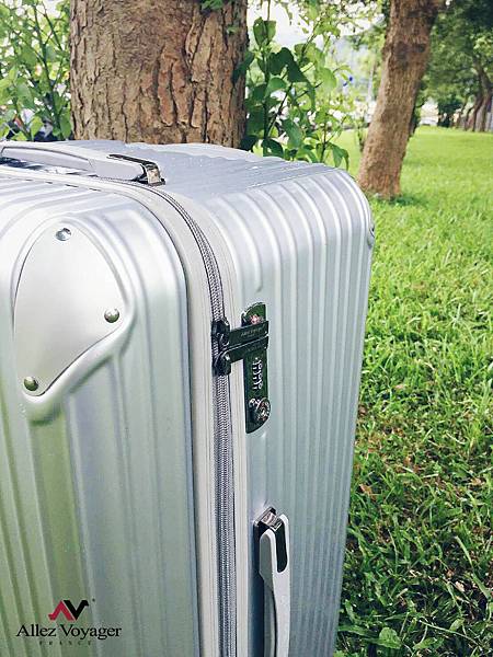 行李箱推薦/專業行李箱/行李箱品牌/奧莉薇閣37比運動版行李箱 行李箱推薦/專業行李箱/行李箱品牌/奧莉薇閣37比運動版行李箱