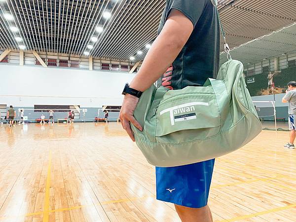 羽球場,羽球場預約,羽球場租借,羽球場開放,羽球場地費用,台灣in,圓筒包,收納袋,收納包 羽球場,羽球場預約,羽球場租借,羽球場開放,羽球場地費用,台灣in,圓筒包,收納袋,收納包