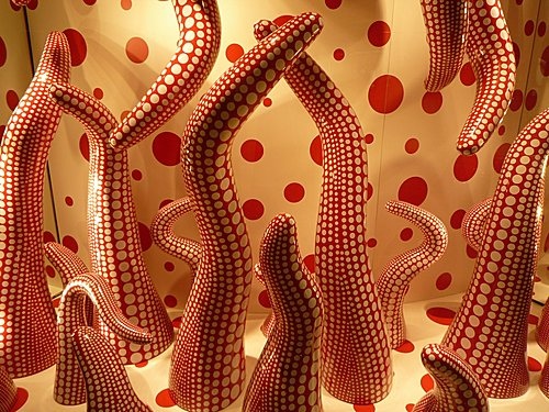－＞夢我所夢：草間彌生作品展--在台中國美館