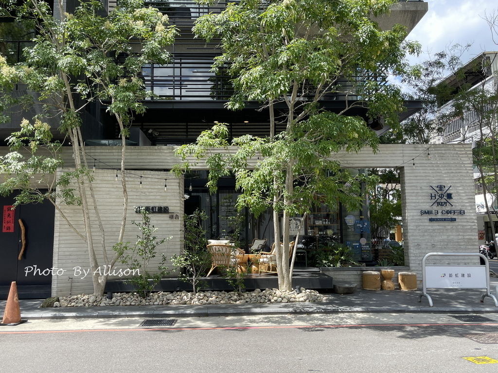 －＞【台中北屯】丹麥“ Hygge”生活哲學， 憲賣咖啡熱河