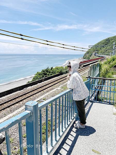 －＞ 最美公車亭多良站、櫻木花道平交道、「藍皮意象館」解憂站