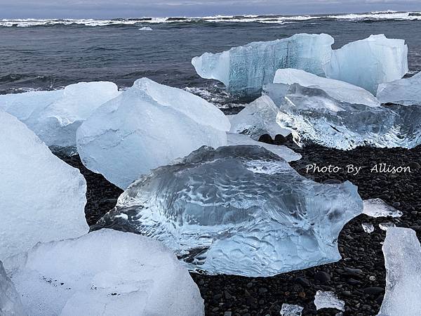 －＞美到難以形容！在傑古沙龍冰河湖 Jokulsarlon岸