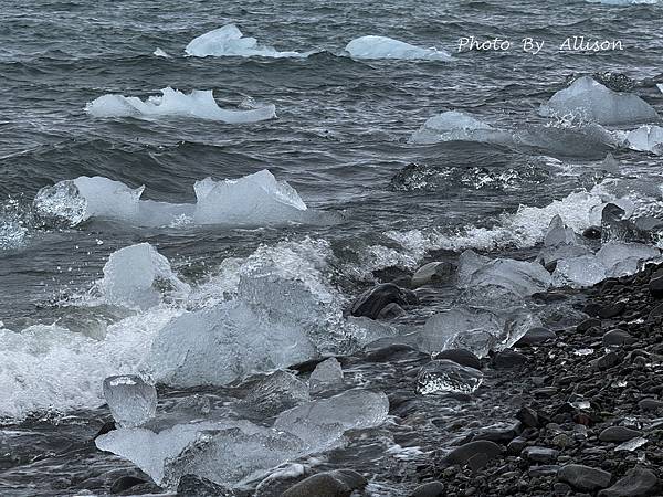 －＞美到難以形容！在傑古沙龍冰河湖 Jokulsarlon岸