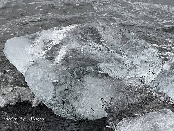 －＞美到難以形容！在傑古沙龍冰河湖 Jokulsarlon岸