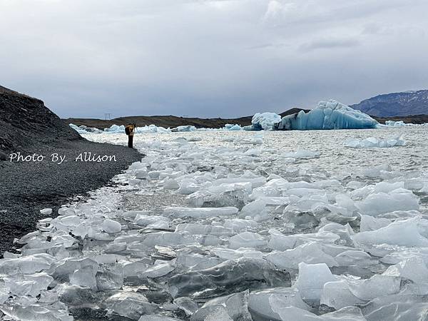 －＞美到難以形容！在傑古沙龍冰河湖 Jokulsarlon岸