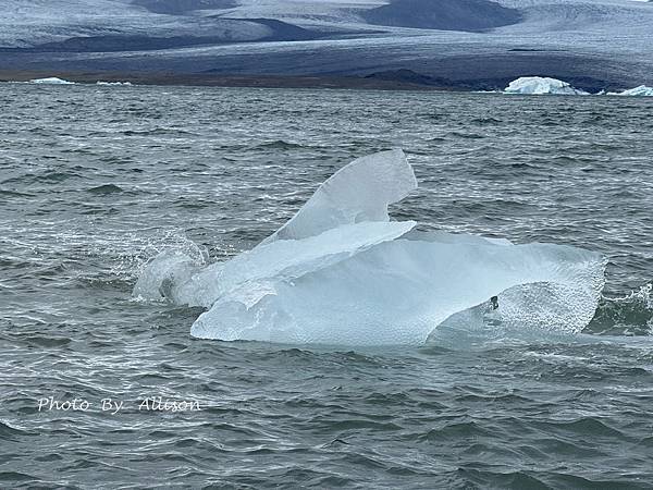 －＞美到難以形容！在傑古沙龍冰河湖 Jokulsarlon岸