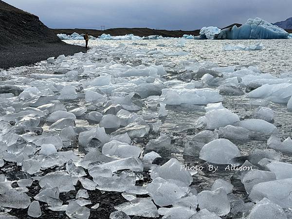 －＞美到難以形容！在傑古沙龍冰河湖 Jokulsarlon岸