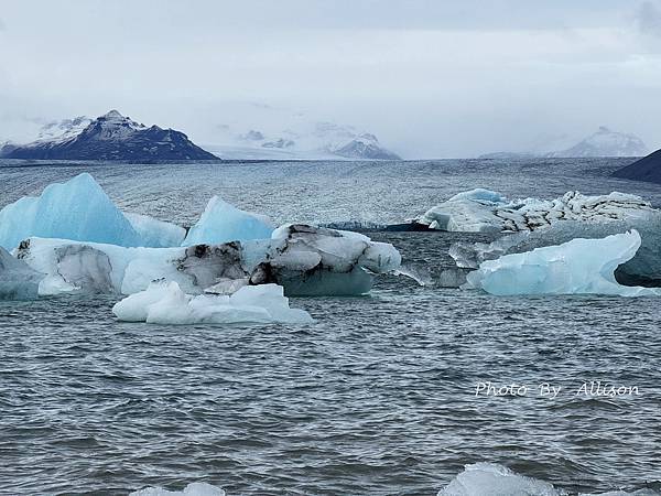 －＞美到難以形容！在傑古沙龍冰河湖 Jokulsarlon岸