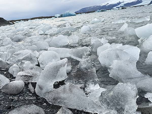 －＞美到難以形容！在傑古沙龍冰河湖 Jokulsarlon岸