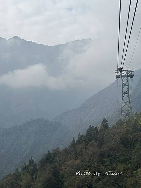 －＞越南旅遊---沙壩梯田 + 番西邦峰 雲海 (上)