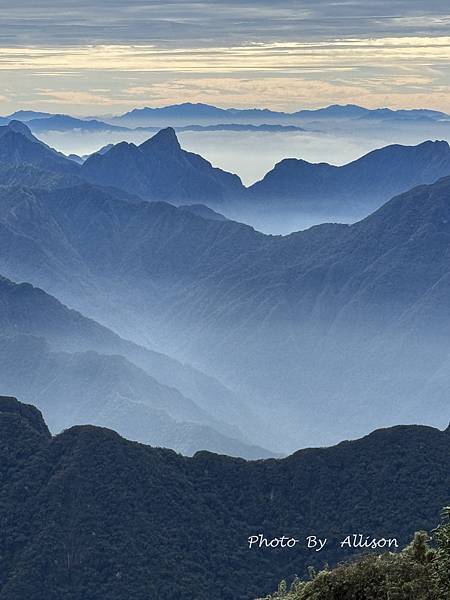 －＞越南旅遊---沙壩梯田 + 番西邦峰 雲海 (上)