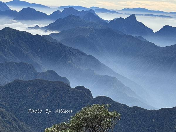 －＞【越南 沙壩】雲霧中的梯田 + 番西邦峰登頂 (下)