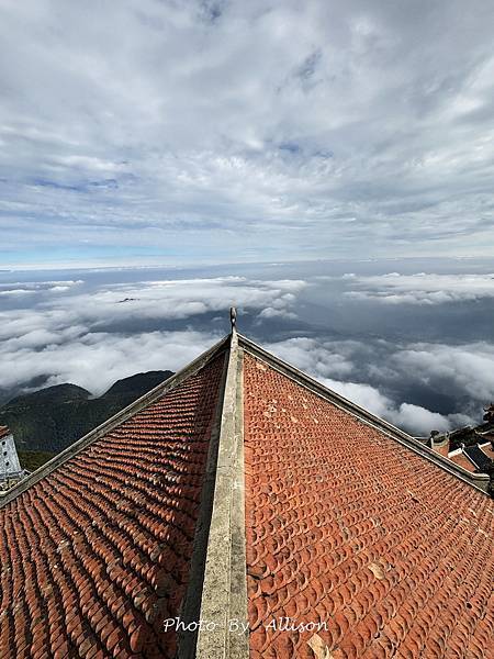 －＞【越南 沙壩】雲霧中的梯田 + 番西邦峰登頂 (下)