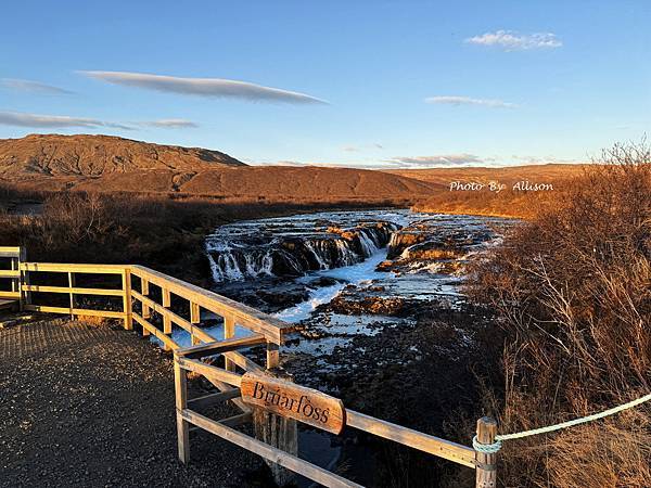 －＞冰島Bruarfoss 藍寶石瀑布....夢幻蒂芬尼藍…