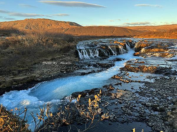 －＞冰島Bruarfoss 藍寶石瀑布....夢幻蒂芬尼藍…