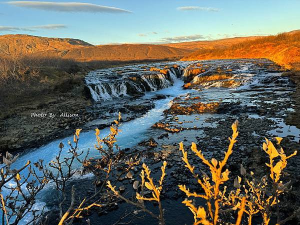 －＞冰島Bruarfoss 藍寶石瀑布....夢幻蒂芬尼藍…