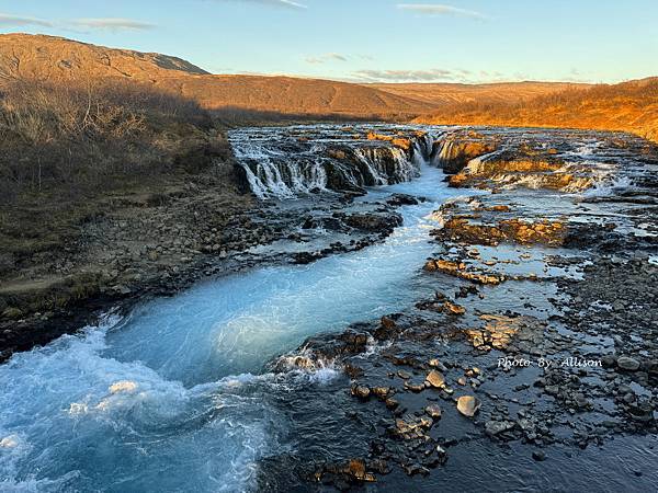 －＞冰島Bruarfoss 藍寶石瀑布....夢幻蒂芬尼藍…