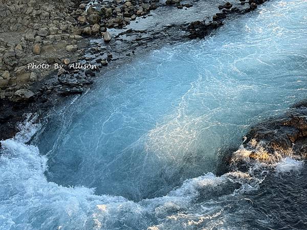 －＞冰島Bruarfoss 藍寶石瀑布....夢幻蒂芬尼藍…