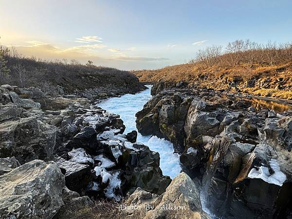 －＞冰島Bruarfoss 藍寶石瀑布....夢幻蒂芬尼藍…