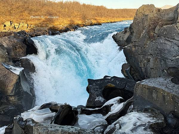 －＞冰島Bruarfoss 藍寶石瀑布....夢幻蒂芬尼藍…