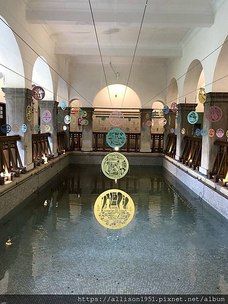 －＞重現百年前日式溫泉浴場風貌的「北投溫泉博物館」