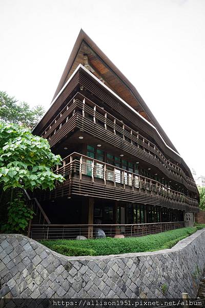 －＞綠建築北投圖書館－沒有浪得虛名