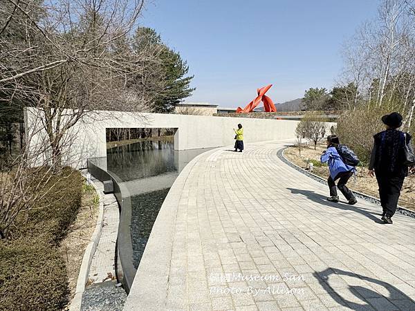 －＞韓 Musuem SAN ( 韓松博物館) 建築美學與藝