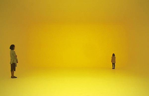－＞詹姆斯‧特瑞爾(James Turrell)「光與空間」