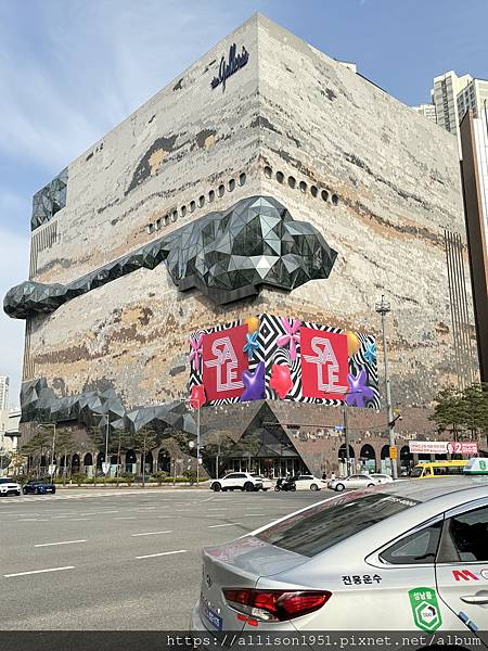 －＞【首爾】宛如璀璨寶石  Galleria百貨 光教店