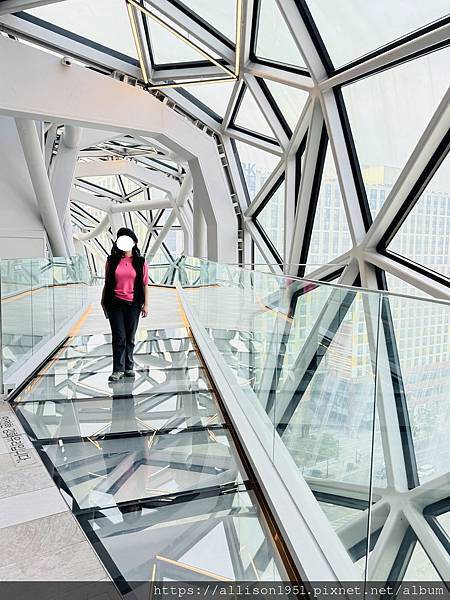 －＞【首爾】宛如璀璨寶石  Galleria百貨 光教店