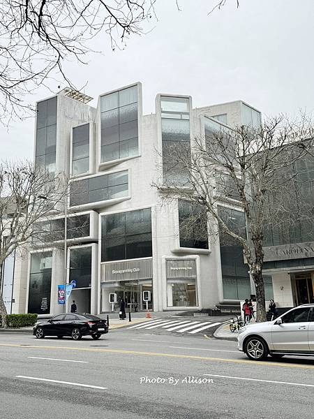 －＞來去首爾名店街追建築 SongEun藝術中心、LV 旗艦