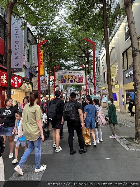 －＞ 西門町隨手拍