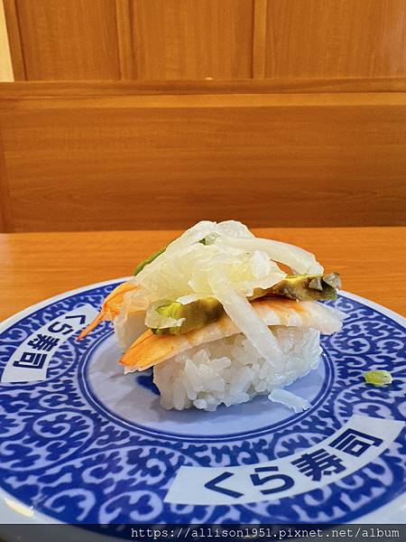 －＞藏壽司打牙祭巧遇扭蛋「吉伊卡哇」活動 + 芒果咖啡「冰球