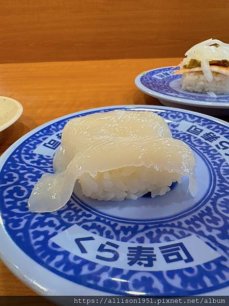 －＞藏壽司打牙祭巧遇扭蛋「吉伊卡哇」活動 + 芒果咖啡「冰球