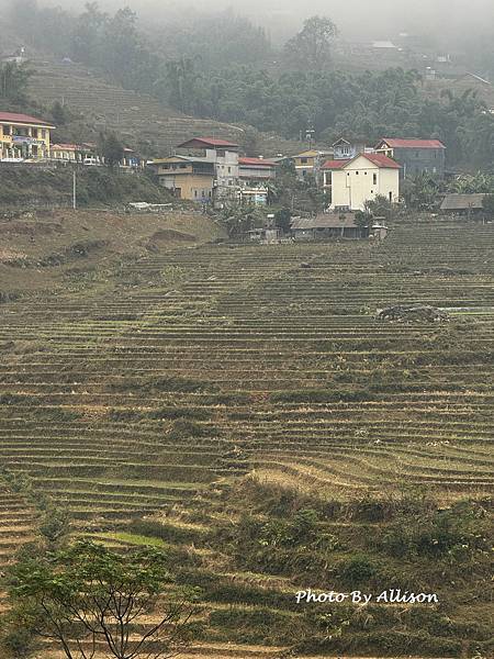 －＞【越南 沙壩】再覽雲霧梯田風光    走進黑苗族村落