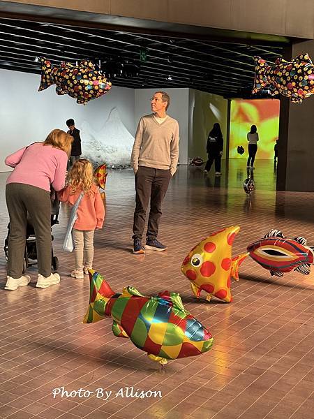 －＞建築比展品精彩的美術館-三星LEEUM美術館(上) 彩虹
