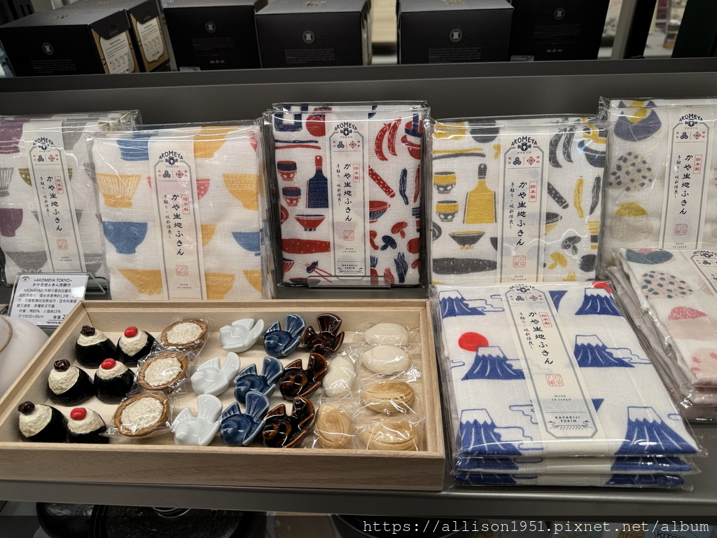 －＞蔦屋書店台中老佛爺店新開幕踩點： 180坪閱讀X藝術X社