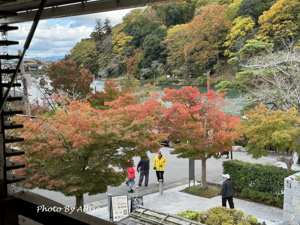 －＞嵯峨嵐山文華館： 百人一首常設展+松尾芭蕉和與謝蕪村畫展