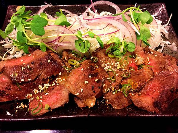 丼布狸居食屋