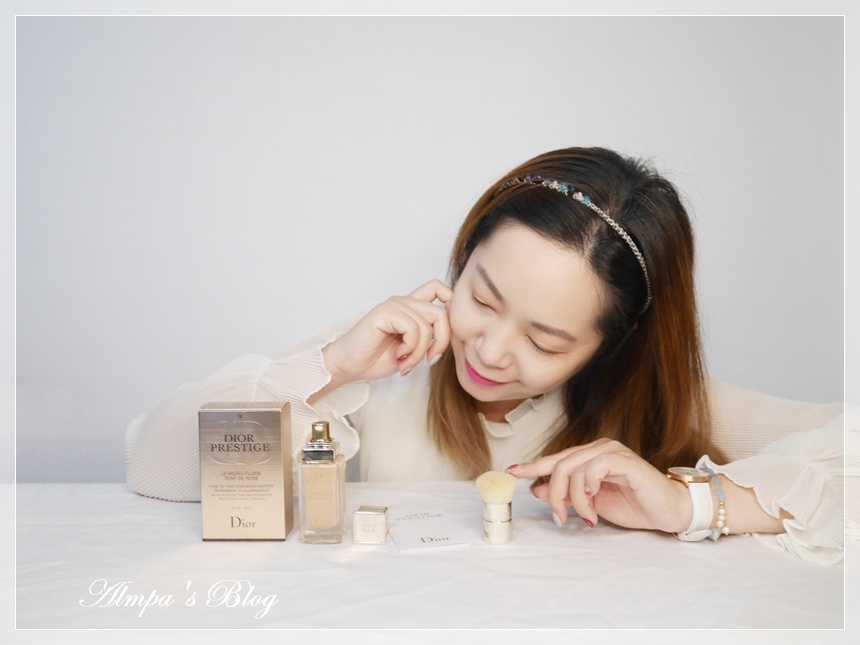 Dior 精萃再生花蜜微导粉底