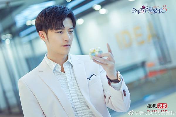 007bbqbGly1g756xd421kj331c20w1ky