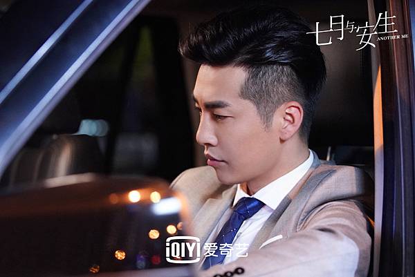 0071s70ely1g688ab5fz8j33xm2mfe89